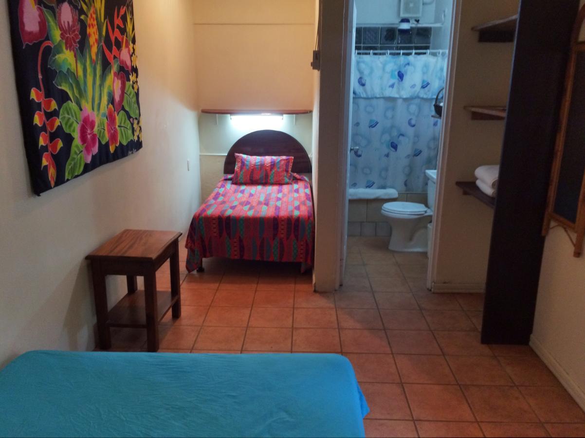 Hotel Mono Azul Quepos Esterno foto